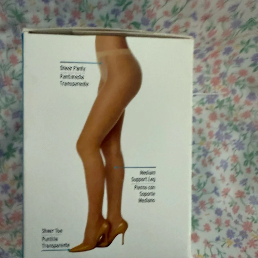 Sheer Energy Suntan Pantyhose - 2 Pack - Picture 3 of 6